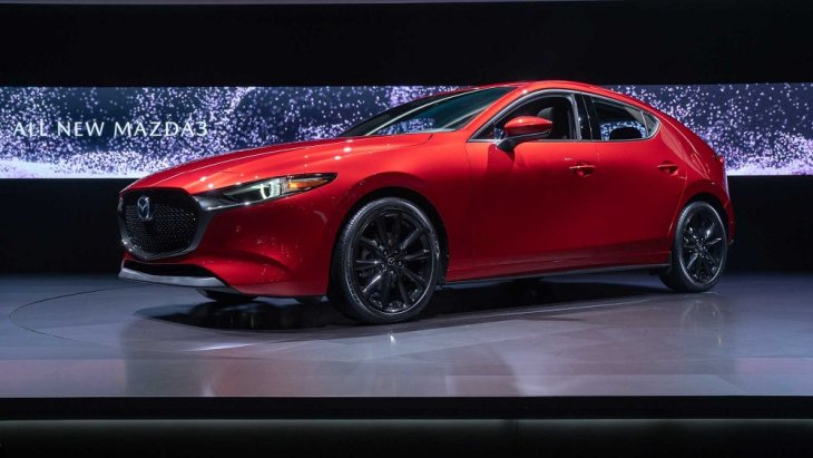 Mazda 3 2019 ใหม่ ที่มาทั้งแบบซีดาน 4 ประตู และ Hatchback 5 ประตู 