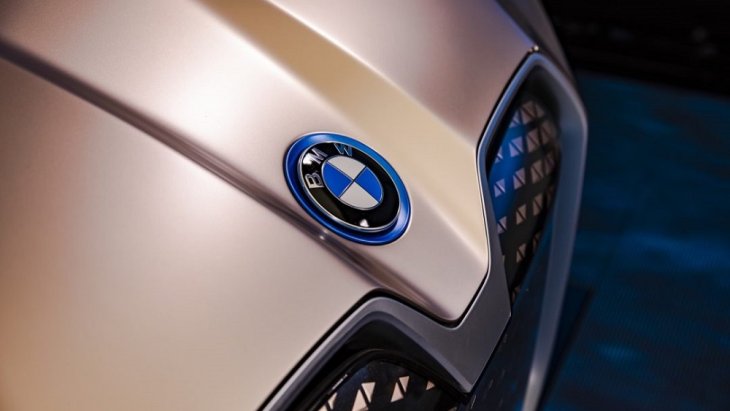 ซึ่งทาง BMW จะเริ่มการทดสอบระบบ Autonomous  ระดับ 4 และ 5 ในปี 2021 