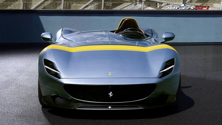 ดีไซน์ของ Ferrari Monza SP1 และ SP2 เน้นความเรียบลื่นของผิวตัวถังและลอนมัดกล้ามบริเวณซุ้มล้อ ตามสไตล์อิตาเลียน 