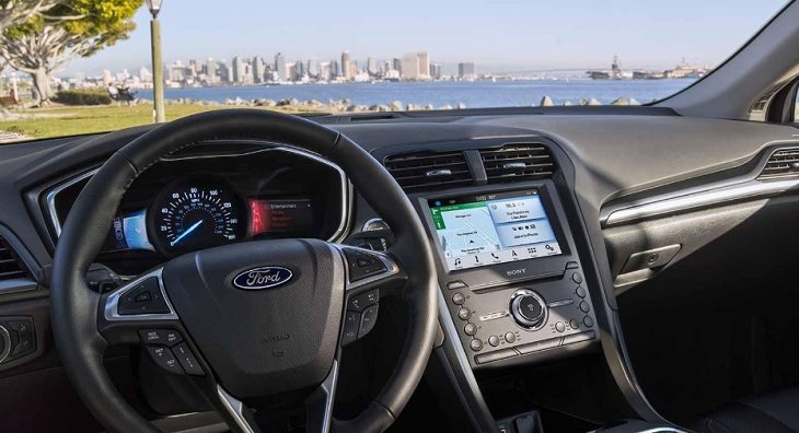 Ford FUSION 2019  มาพร้อมกับอุปกรณ์และสิ่งอำนวยความสะดวกที่ทันสมัย